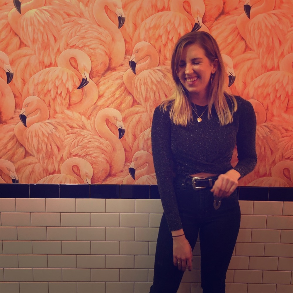 Meet your Posher, Hilary